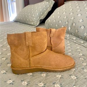 NWOT UGG Booties